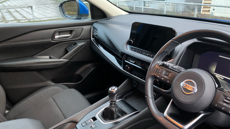 Nissan Qashqai 1.3 DiG-T MH N-Connecta 5dr Petrol Hatchback